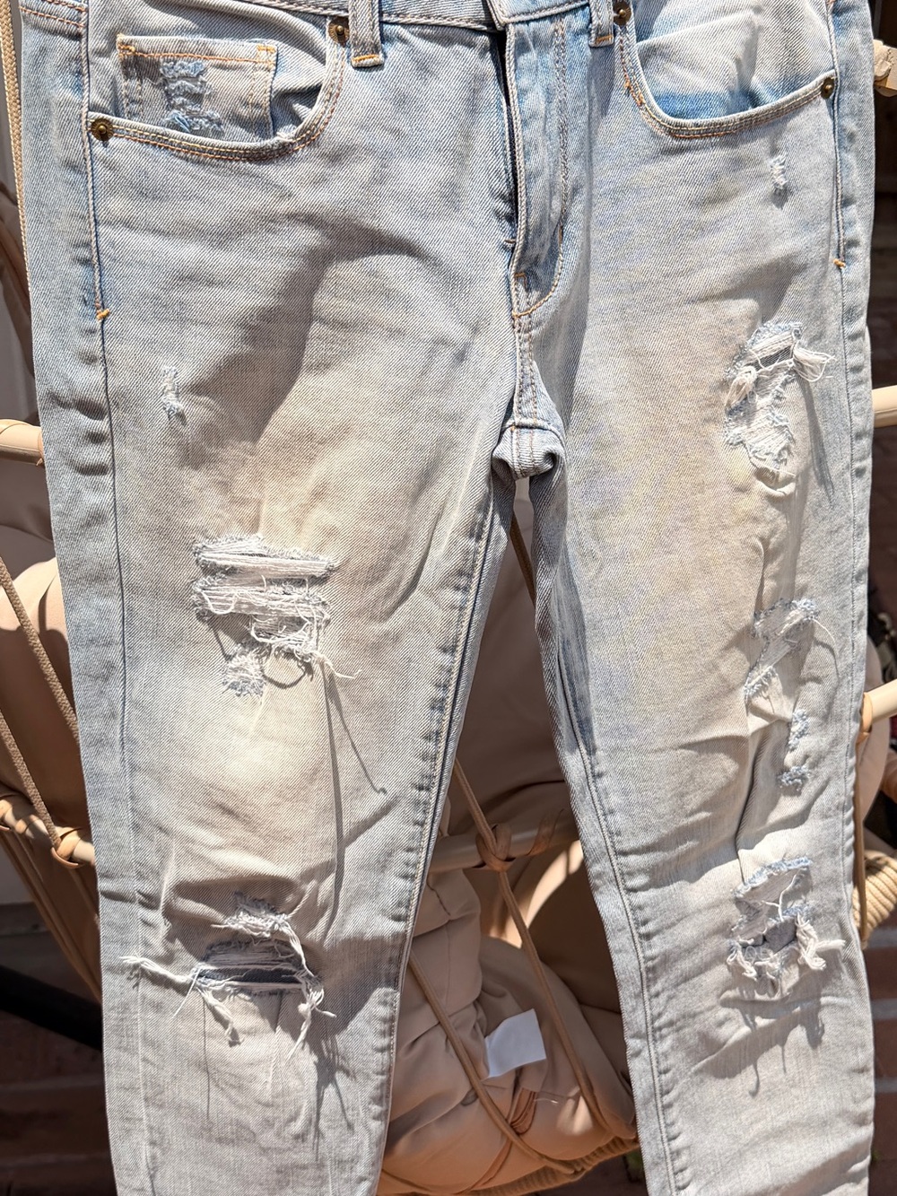 American Eagle Outfitters Light Wash Distressed Skinny Jeans